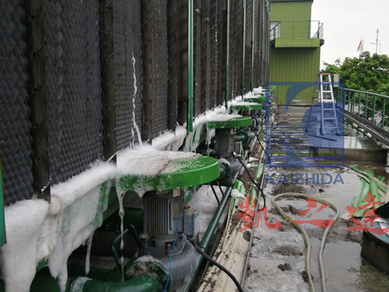 密(mì)閉冷卻塔化學清(qīng)洗