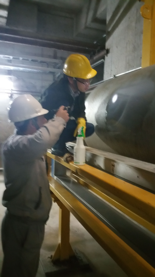 傳送輥(gǔn)除鏽劑(ji)